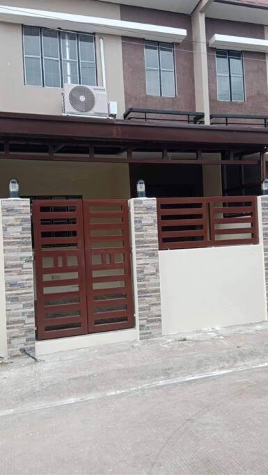 2 Bedroom Townhouse In Bacolod City Zewnętrze zdjęcie